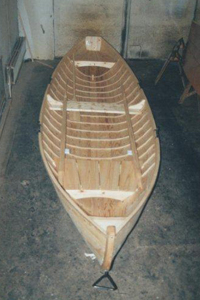 mökkivene pituus 5,15m leveys 1,35m